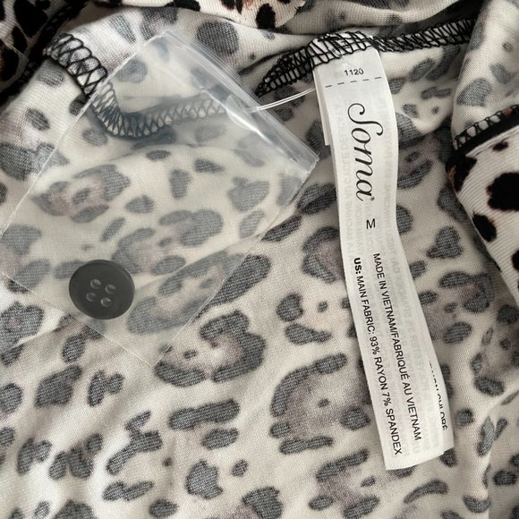 Soma jaguar animal print button down NWT - Picture 6 of 7